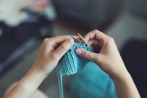 knit-869221_960_720