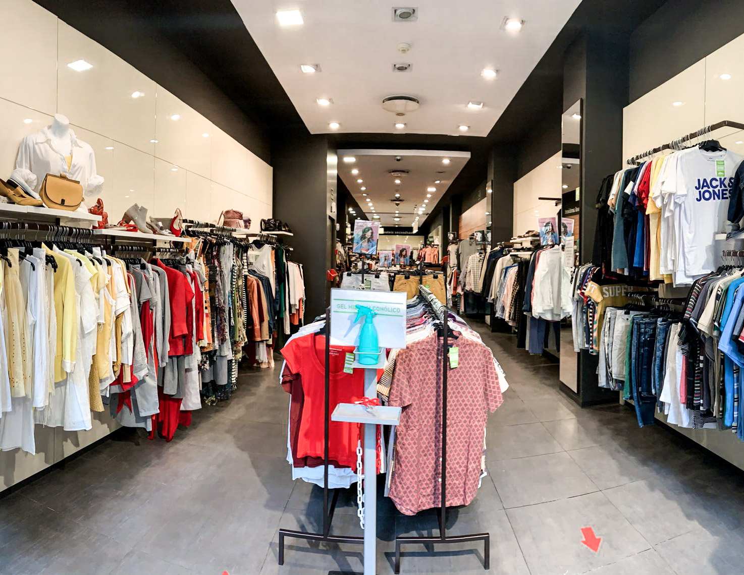 Estrenar ropa ya no está de moda: la compra de segunda mano aumenta el 38% en España los últimos años | Eco-Circular.com: Noticias de economía circular